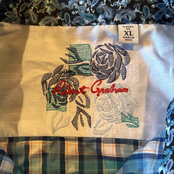 Fantastic Robert Graham  Shirt size XL - Picture 2 of 9